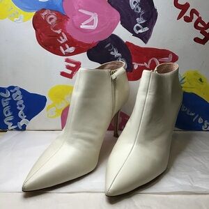 J Crew Elegant Cream Ankle Boots Size 12M